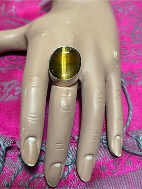 Silver PlatedTiger's Eye Oval Statement Ring - Size 10